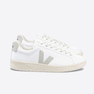 Veja Urca CWL White Natural